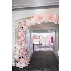 Арка из шаров «Розовые розы»