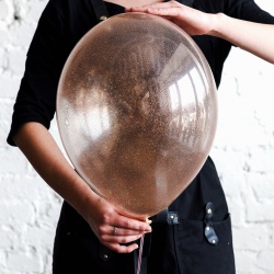 Шар с розовым-золотом глиттером